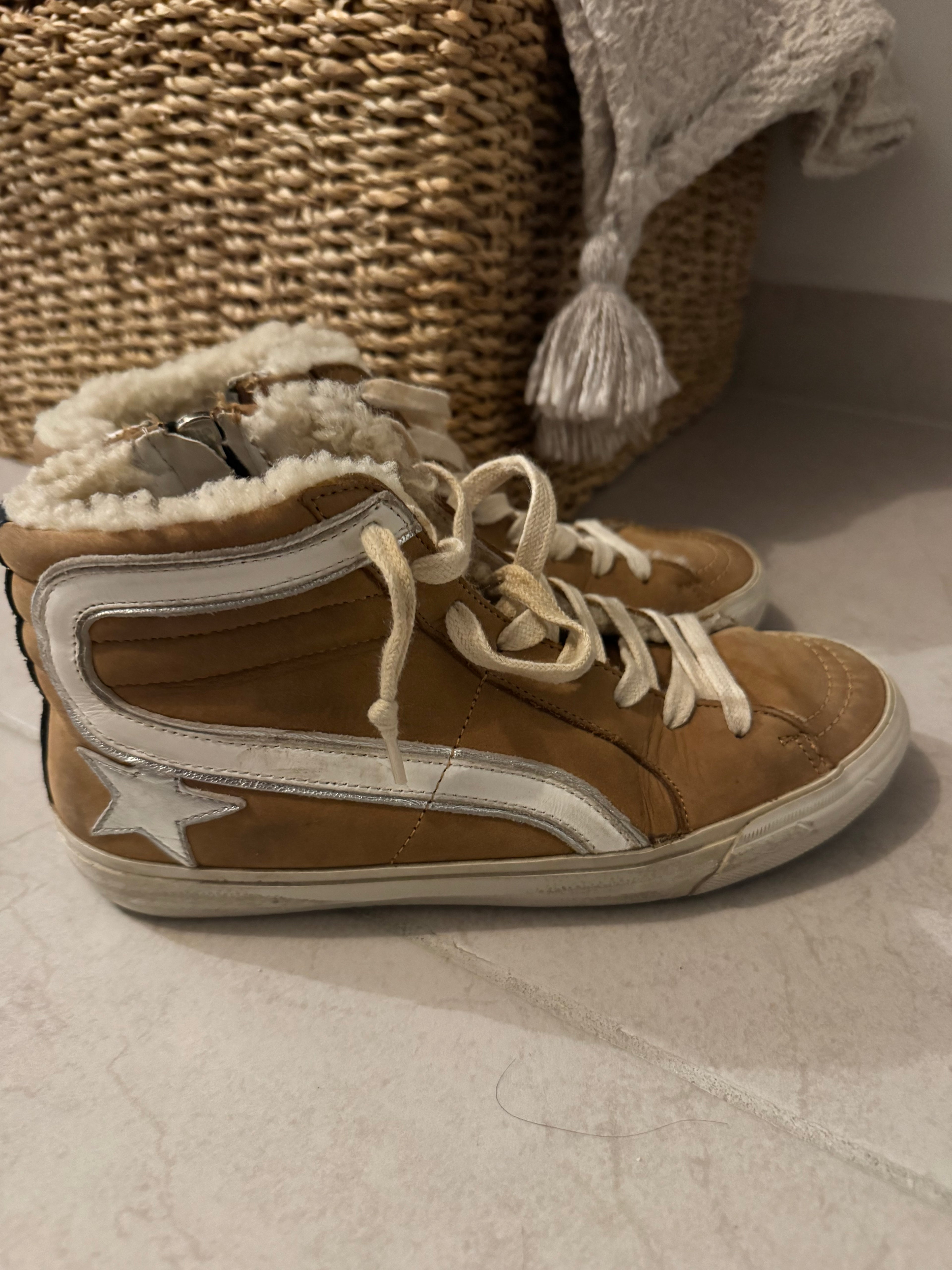 Tenis Golden Goose